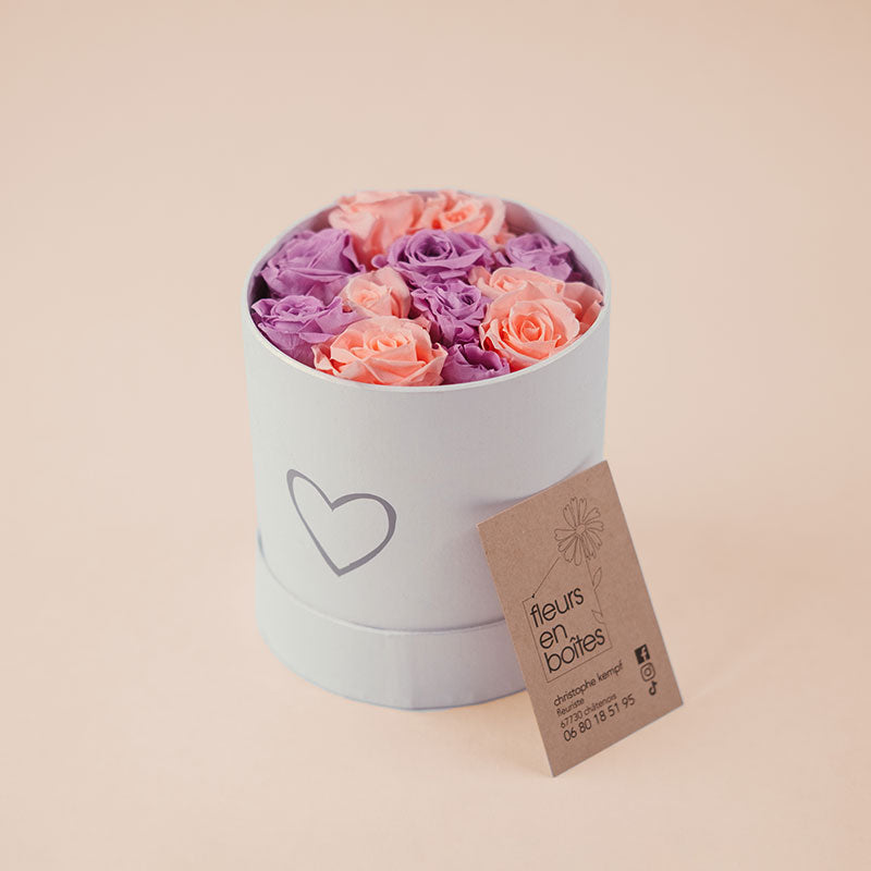 Boîte Cylindre Ø12 cm 12 roses stabilisées