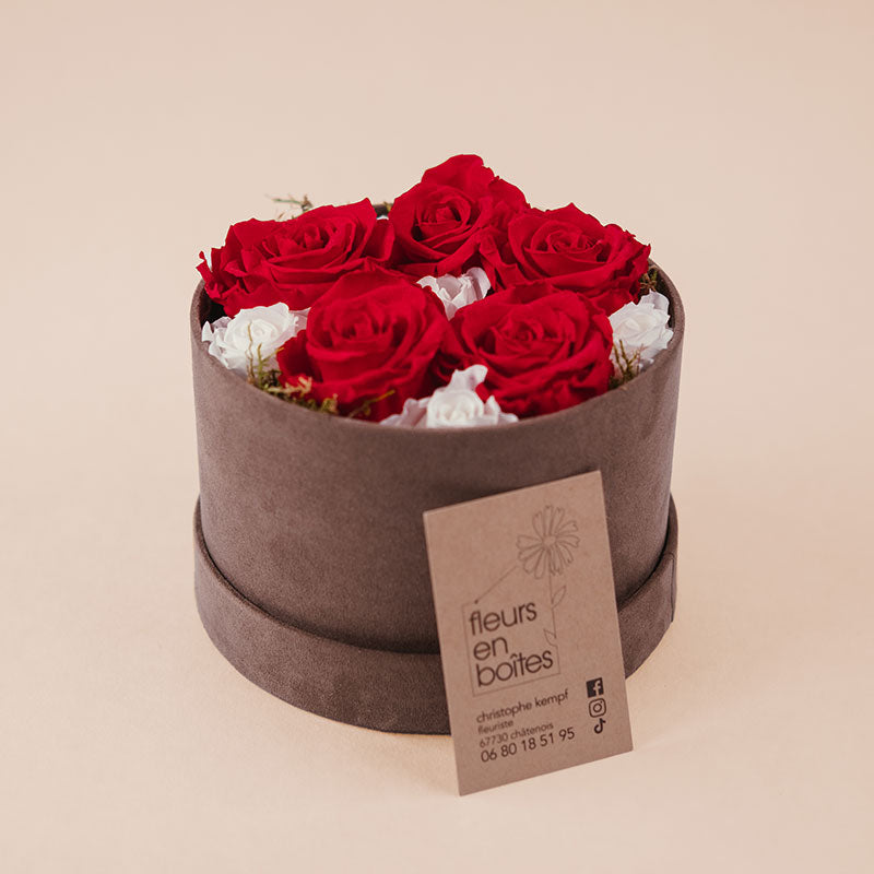 Boîte Cylindre Ø15 cm 11 roses stabilisées